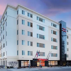 Hotel Hampton & Denver-downtown, DEN